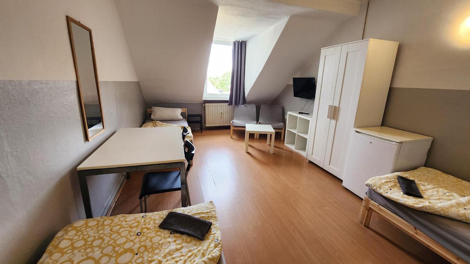 Moderne Studio Apartments Und 120Qm Wohnungen In Oberhausen, Ideal Fuer Geschaeftsreisende Und Monteure Oberhausen  Exterior foto