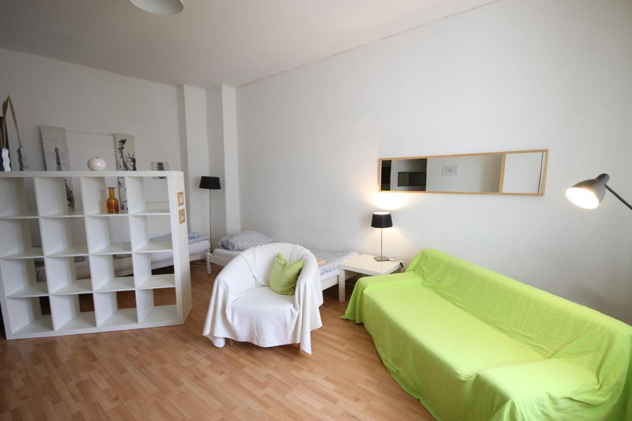 Moderne Studio Apartments Und 120Qm Wohnungen In Oberhausen, Ideal Fuer Geschaeftsreisende Und Monteure Oberhausen  Exterior foto