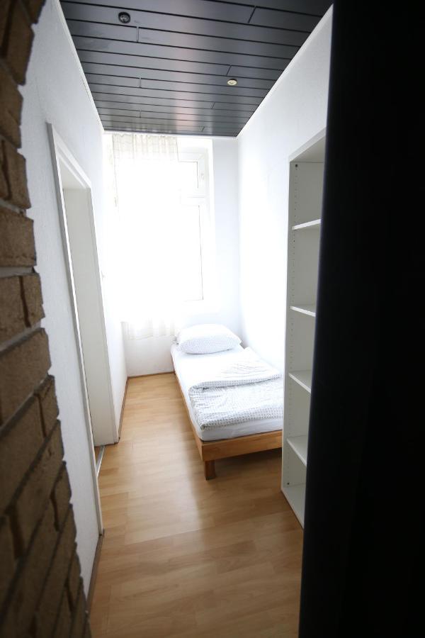 Moderne Studio Apartments Und 120Qm Wohnungen In Oberhausen, Ideal Fuer Geschaeftsreisende Und Monteure Oberhausen  Exterior foto