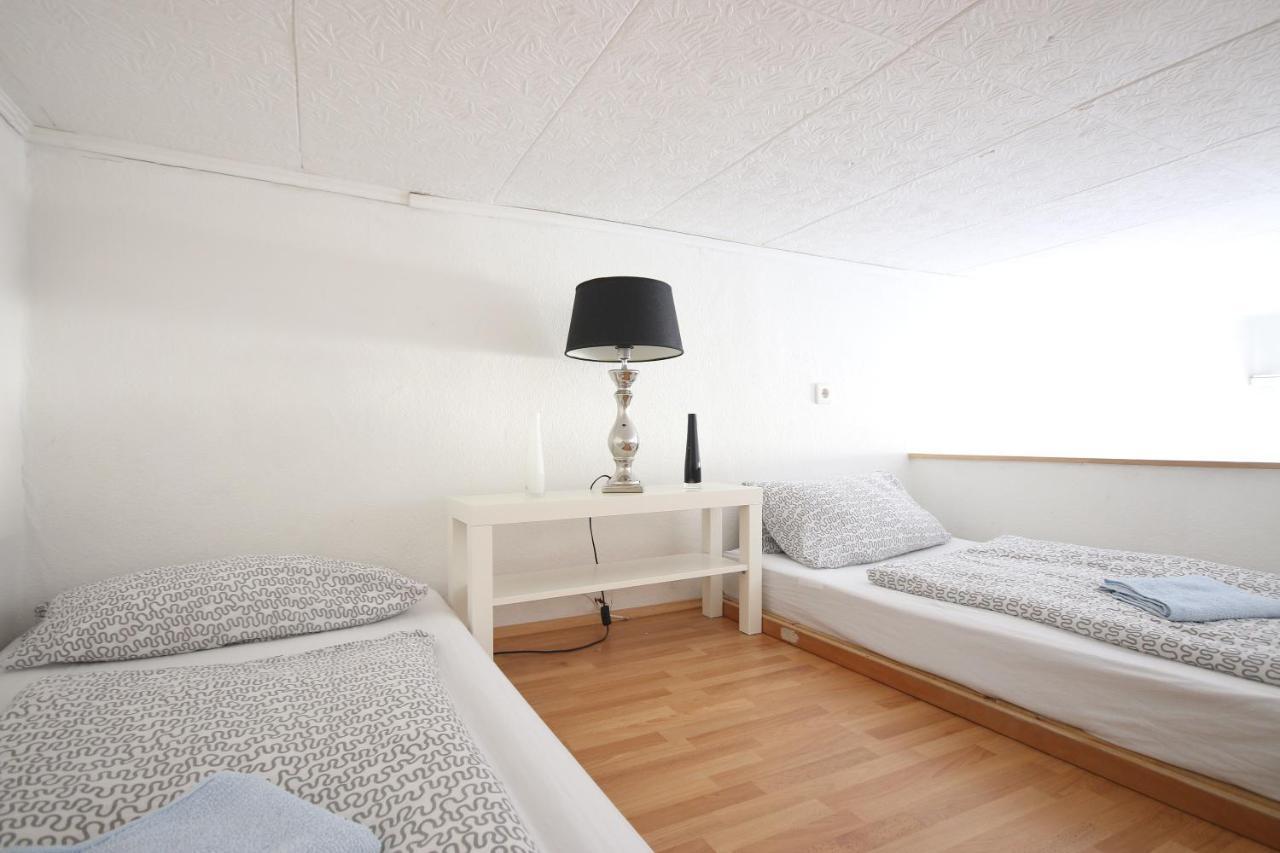 Moderne Studio Apartments Und 120Qm Wohnungen In Oberhausen, Ideal Fuer Geschaeftsreisende Und Monteure Oberhausen  Exterior foto