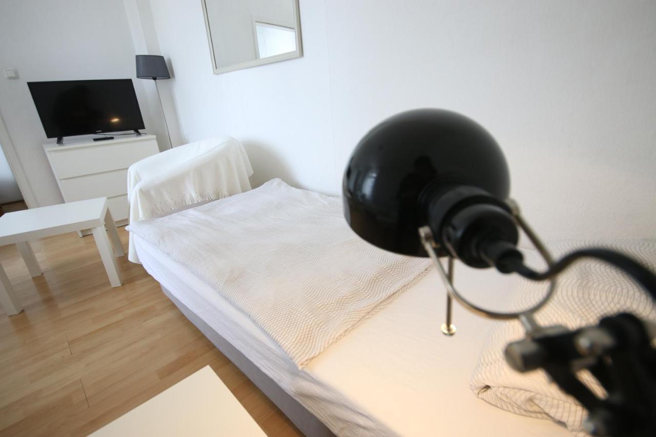 Moderne Studio Apartments Und 120Qm Wohnungen In Oberhausen, Ideal Fuer Geschaeftsreisende Und Monteure Oberhausen  Exterior foto