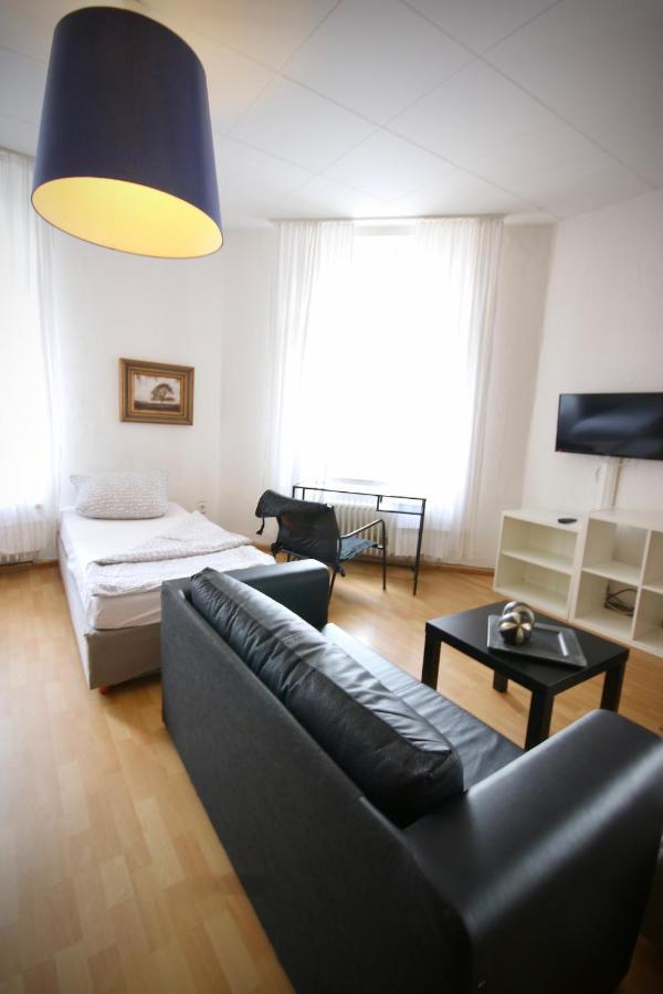 Moderne Studio Apartments Und 120Qm Wohnungen In Oberhausen, Ideal Fuer Geschaeftsreisende Und Monteure Oberhausen  Exterior foto